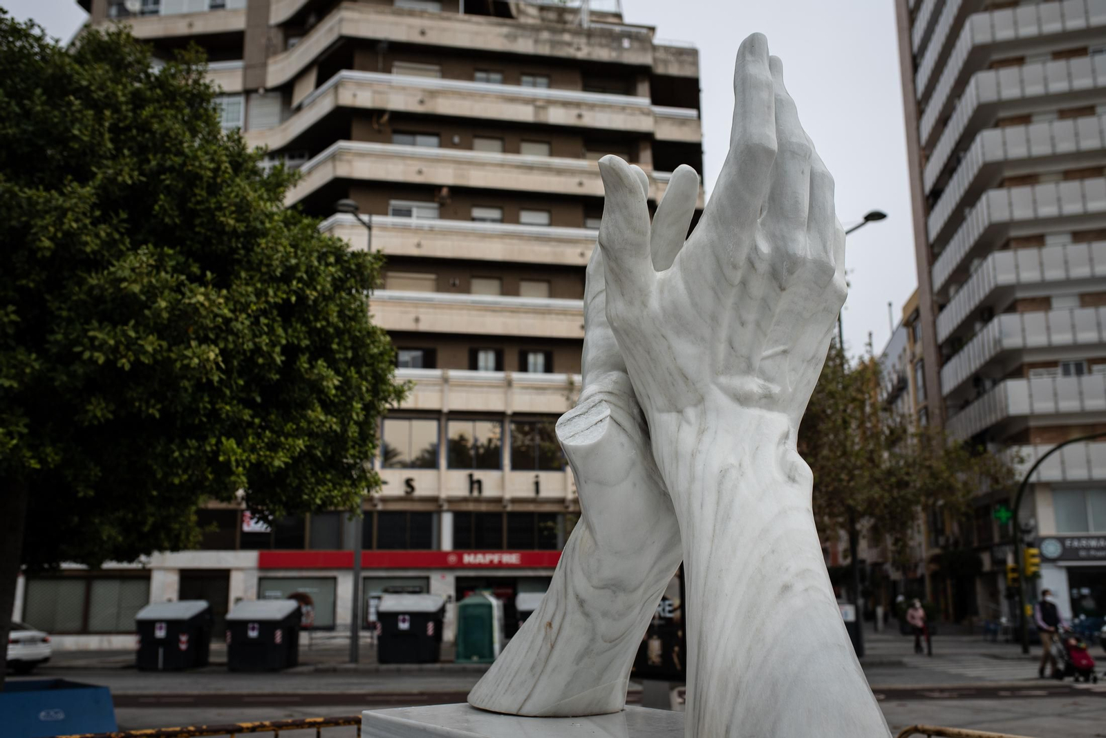 Escultura dedicada a los sanitarios.