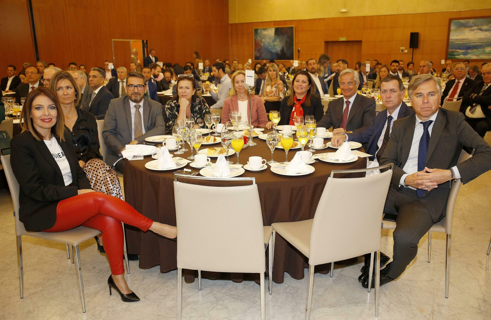 Las imágenes del foro joly con Elías Bendodo