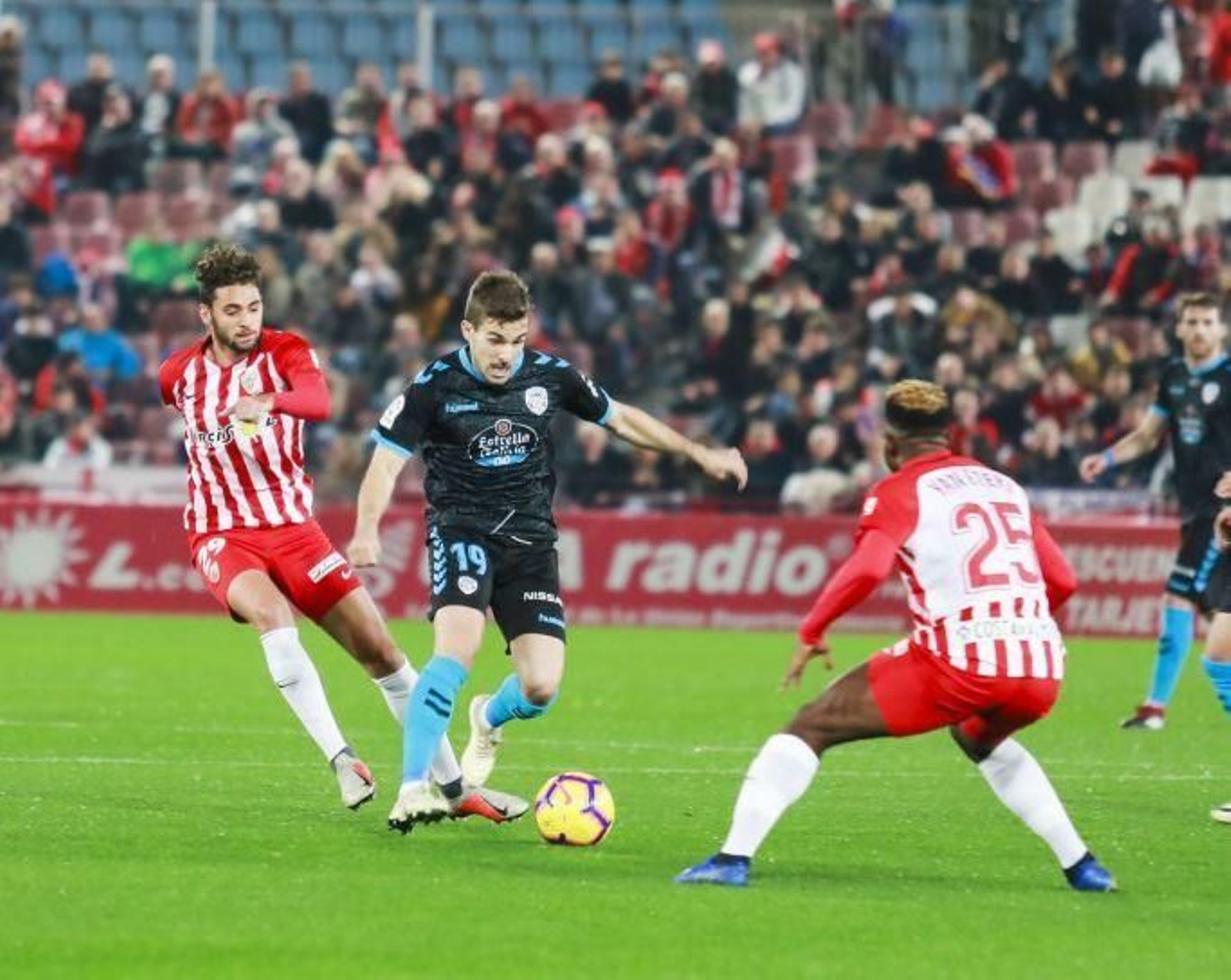 Eteki y Martos, con Juan Ruiz.