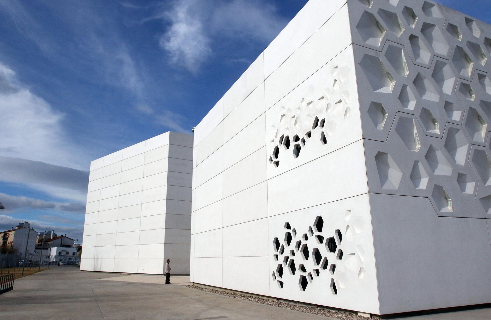 Fachada del Centro de Creación Contemporánea de Andalucía (C3A).