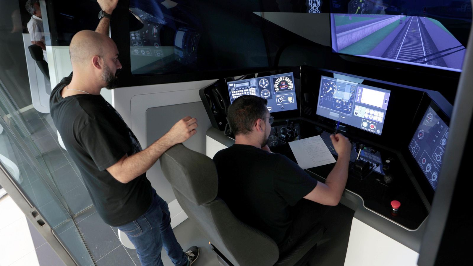 Simulador de conducción en el aula técnica del Campus Renfe de Sevilla.