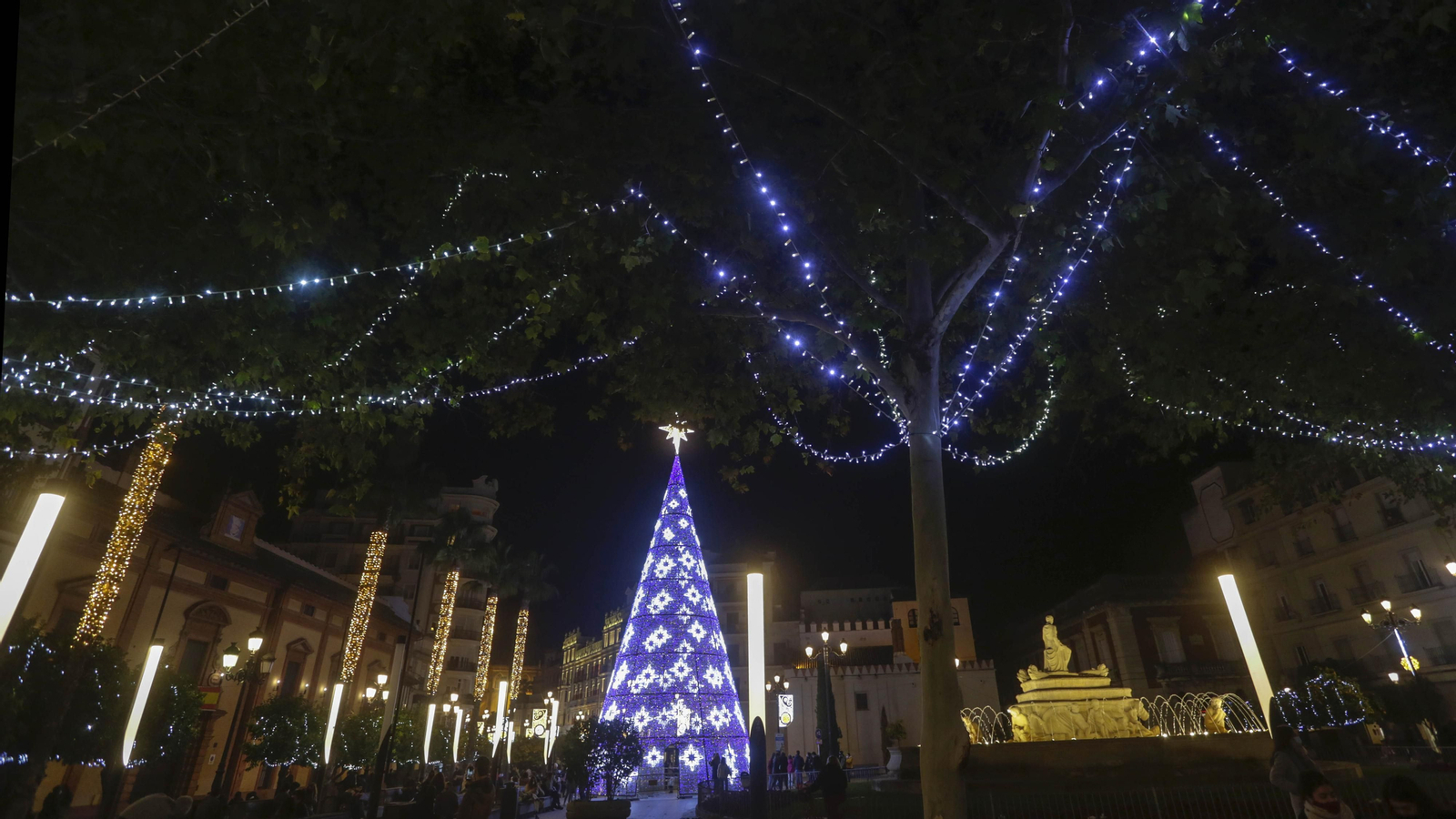 Las imágenes del encendido de las luces de navidad en el centro de Sevilla
