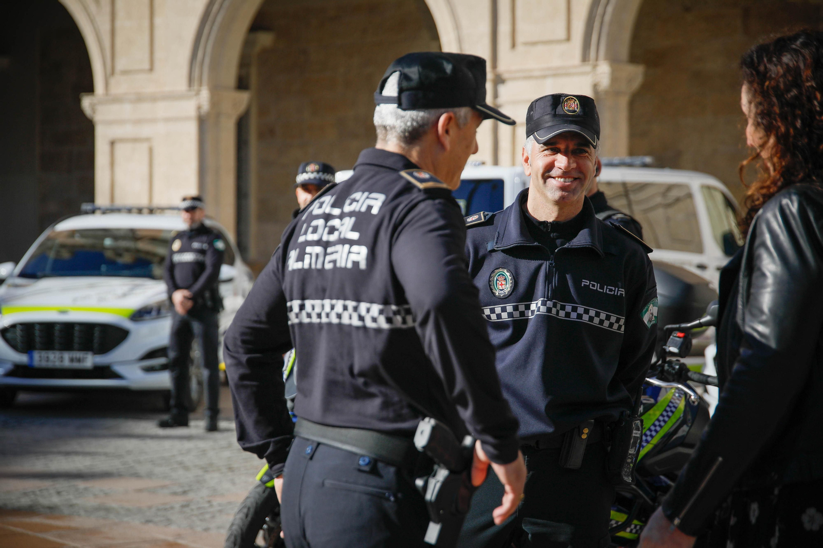 Presentación vehículos y motos policía local en imágenes