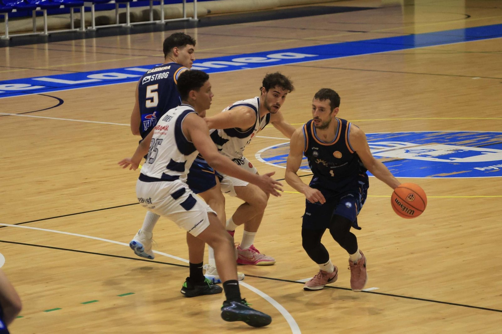Las fotos del Unión Linense Baloncesto - CB Salliver Fuengirola de Tercera FEB