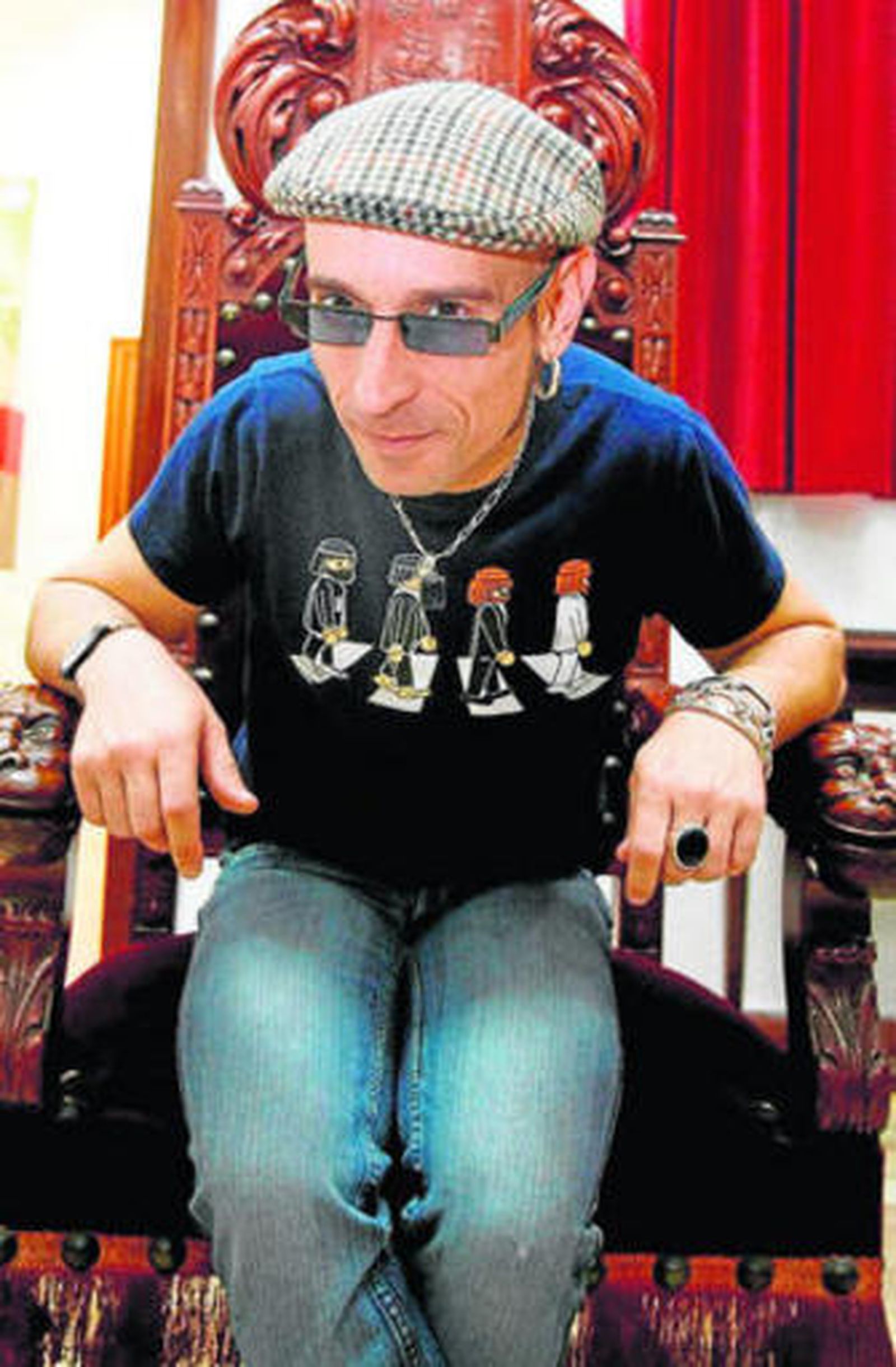 El músico Adolfo Cabrales 'Fito', en la presentación de su gira.