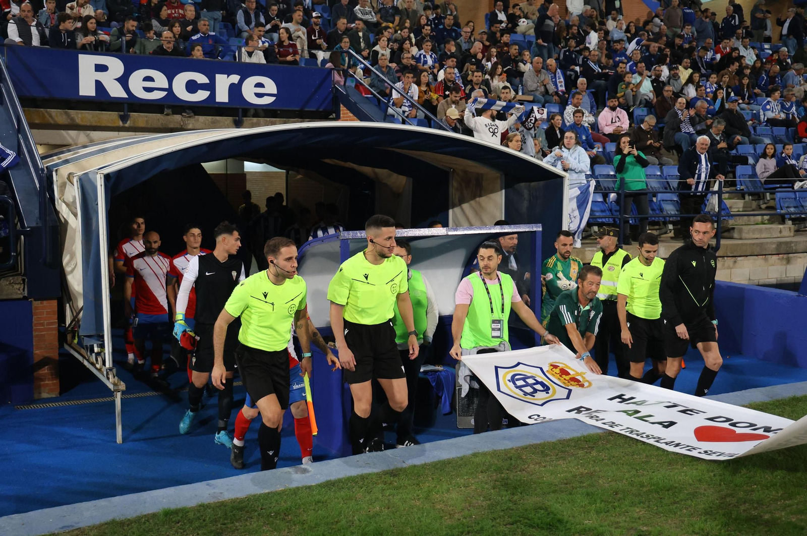 Búscate en las gradas del Nuevo Colombino en el Recre-Algeciras