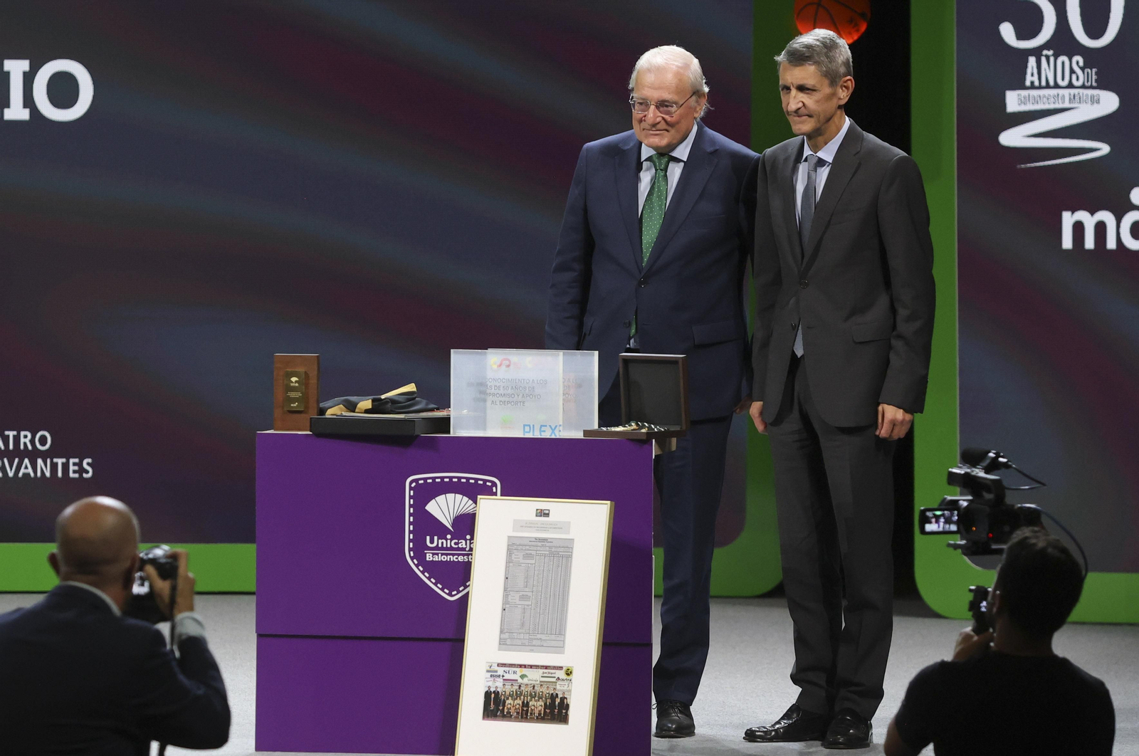 La gala del 30 aniversario de la unión Caja de Ronda-Maristas, en fotos