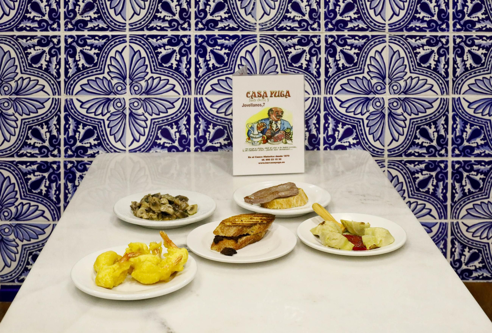 Bodegas y tabernas castizas de Almería, en imágenes