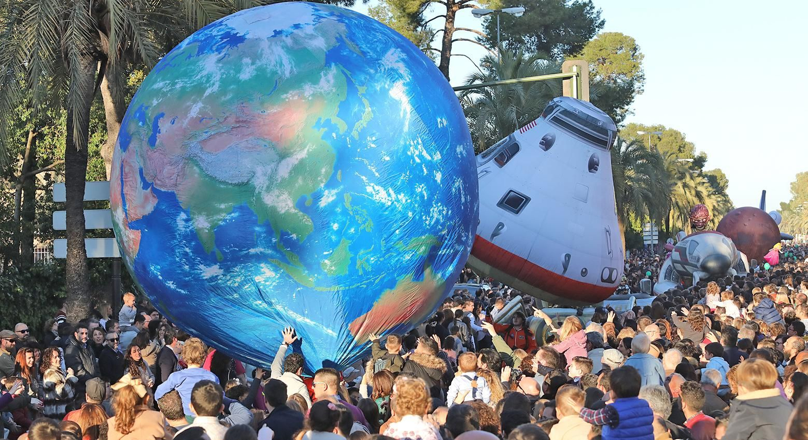 Imágenes de la cabalgata de Reyes Magos 2019 en Jerez