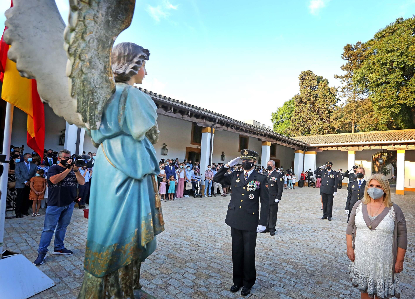 Imágenes de la celebración del patrón de la Policía Nacional