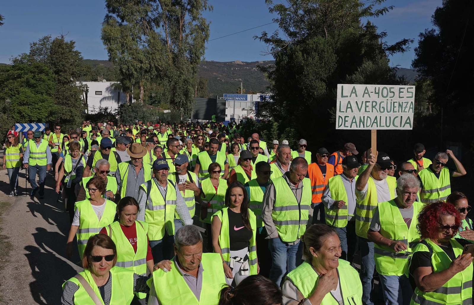Fotos de la manifestación por el arreglo integral de la carretera A-405 de Jimena