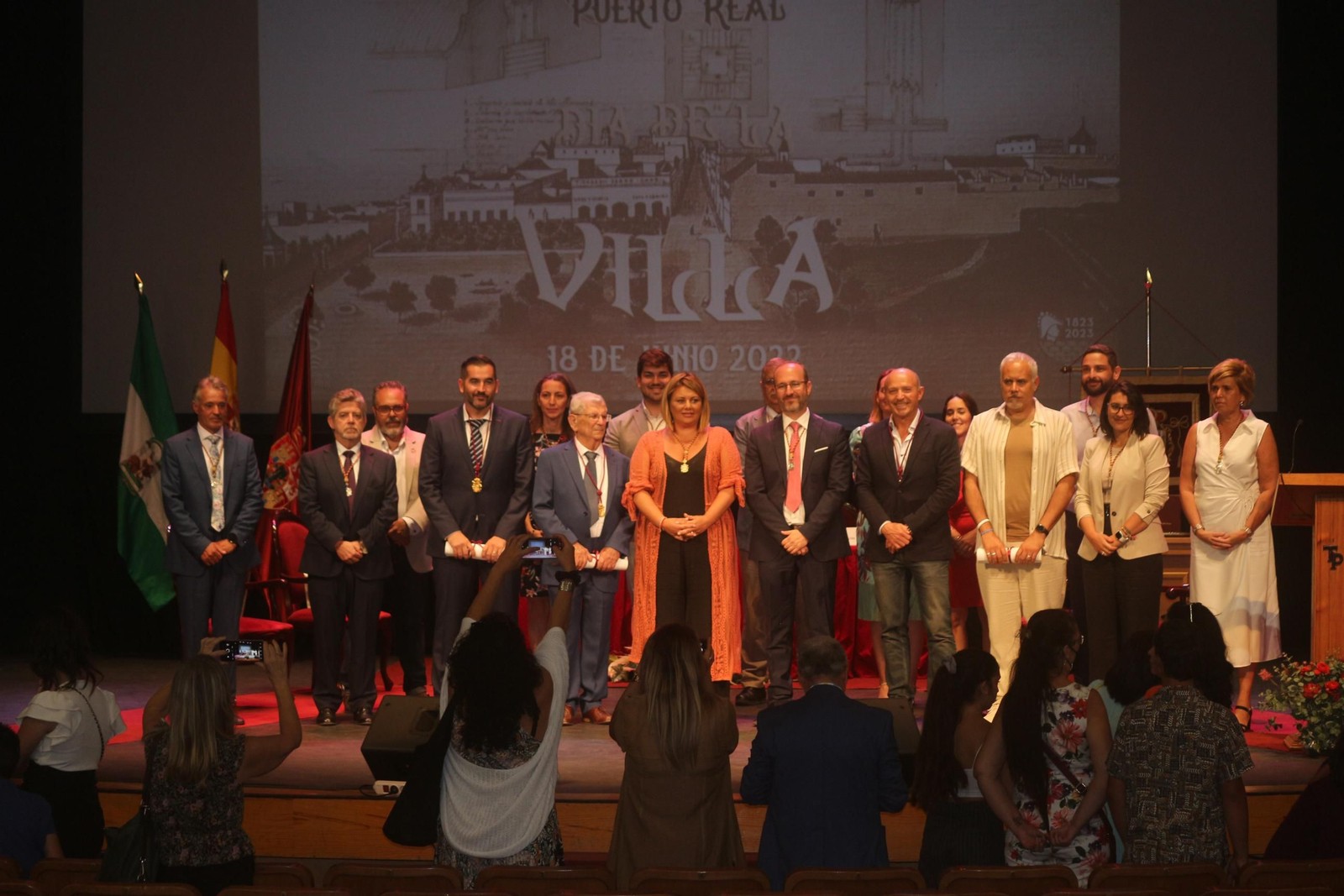 Foto de familia del Día de la Villa 2022 en Puerto Real
