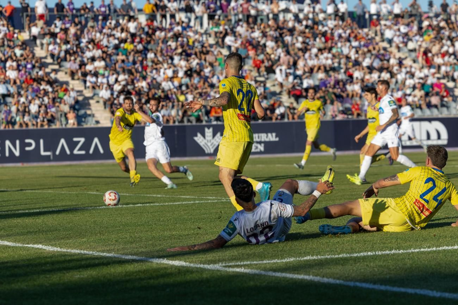 Las mejores imágenes del Real Jaén - CD Huétor Tájar Las mejores imágenes del Real Jaén - CD Huétor Tájar