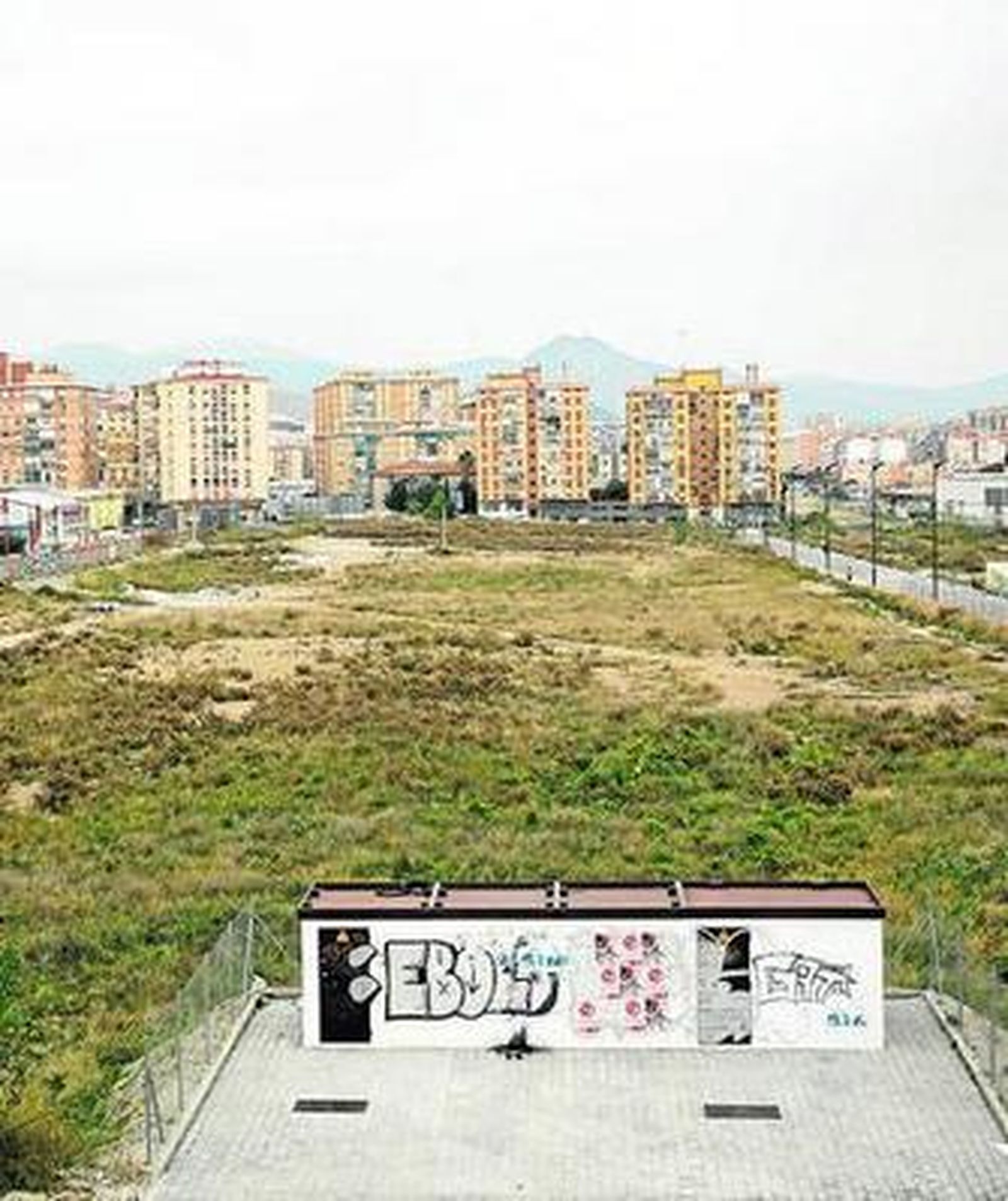 Málaga votará en noviembre qué hacer en los antiguos terrenos de Repsol