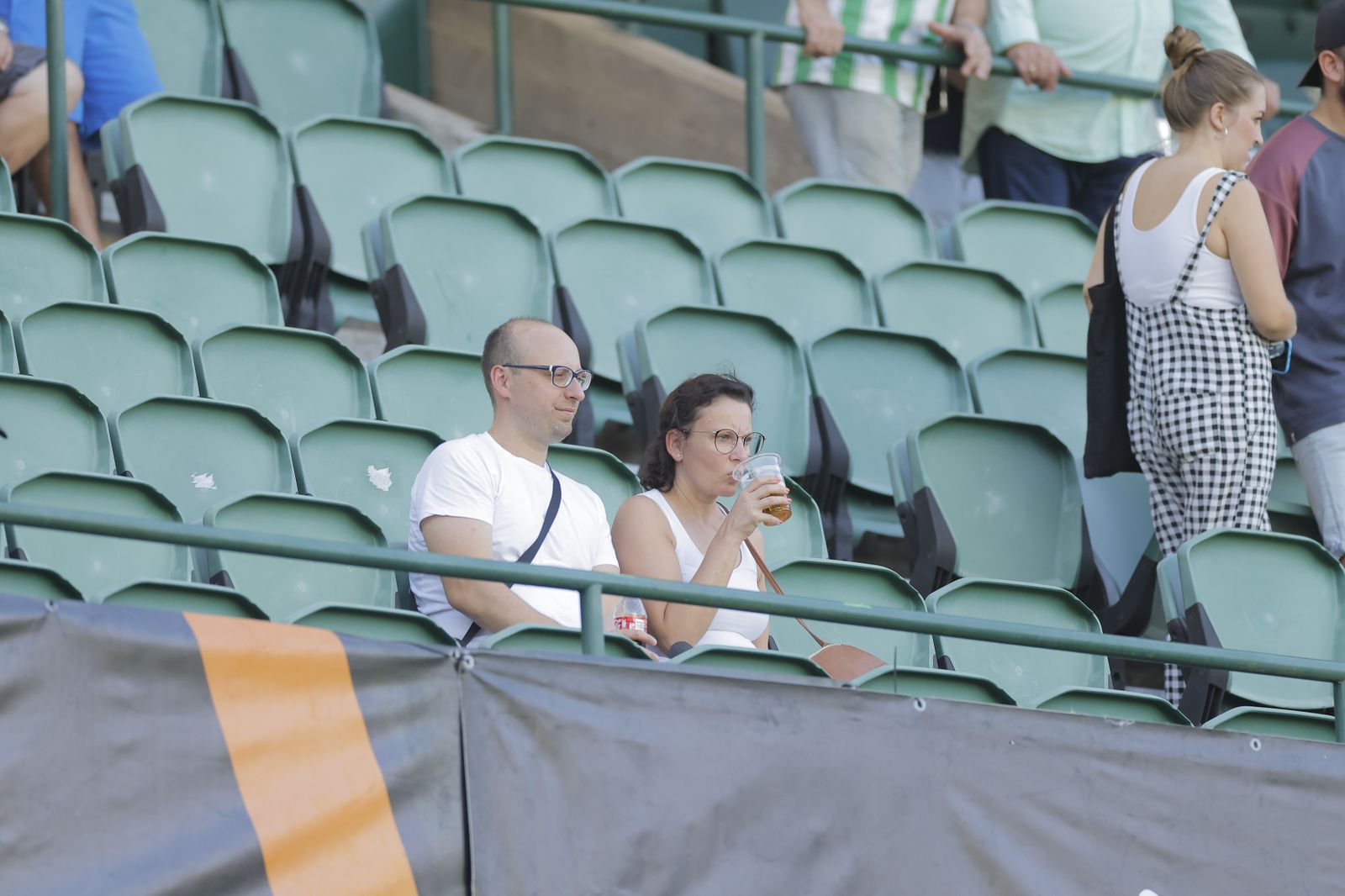 Búscate en la fotos del Betis-Sparta