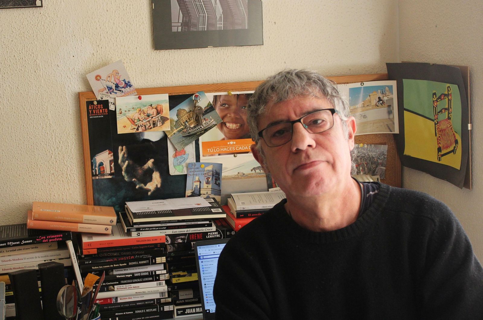 El narrador José Rasero Balón ofrece una mirada crítica con la ciudad de Cádiz en su nuevo libro.