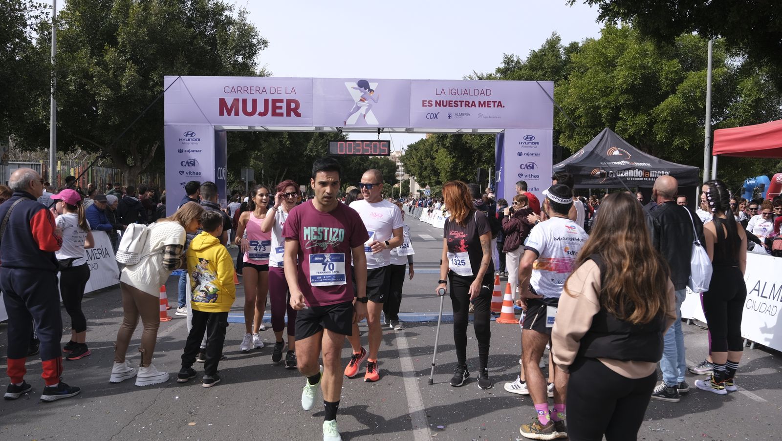 Imágenes de la Carrera de la Mujer 2023 en Almería