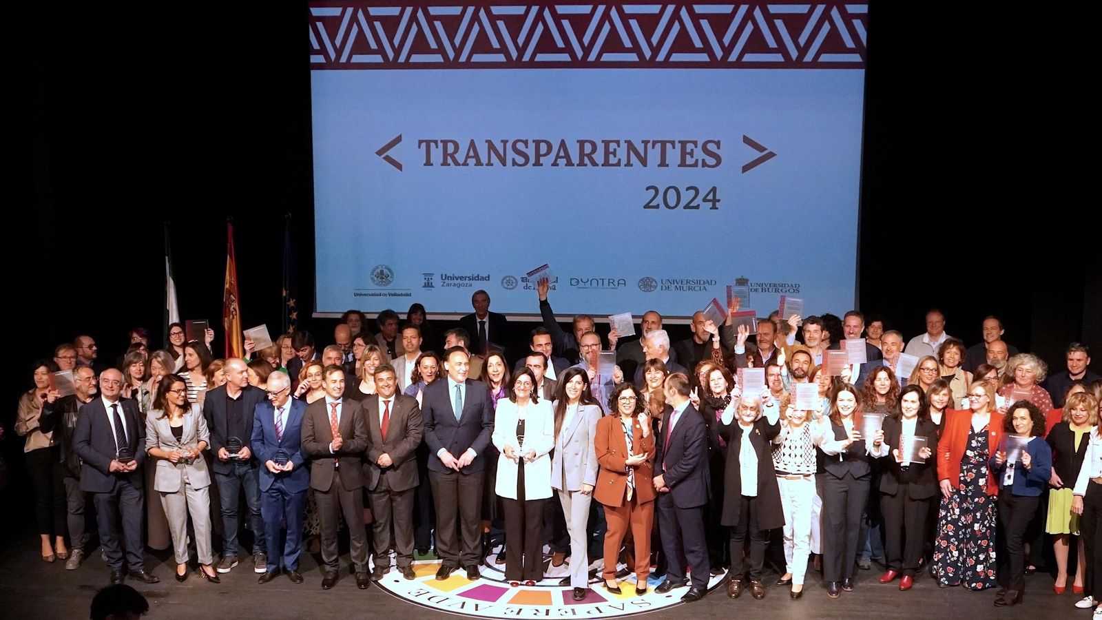Momento de la entrega de la acreditación a la Onubense como la administración pública más transparente de España Momento de la entrega de la acreditación a la Onubense como la administración pública más transparente de España