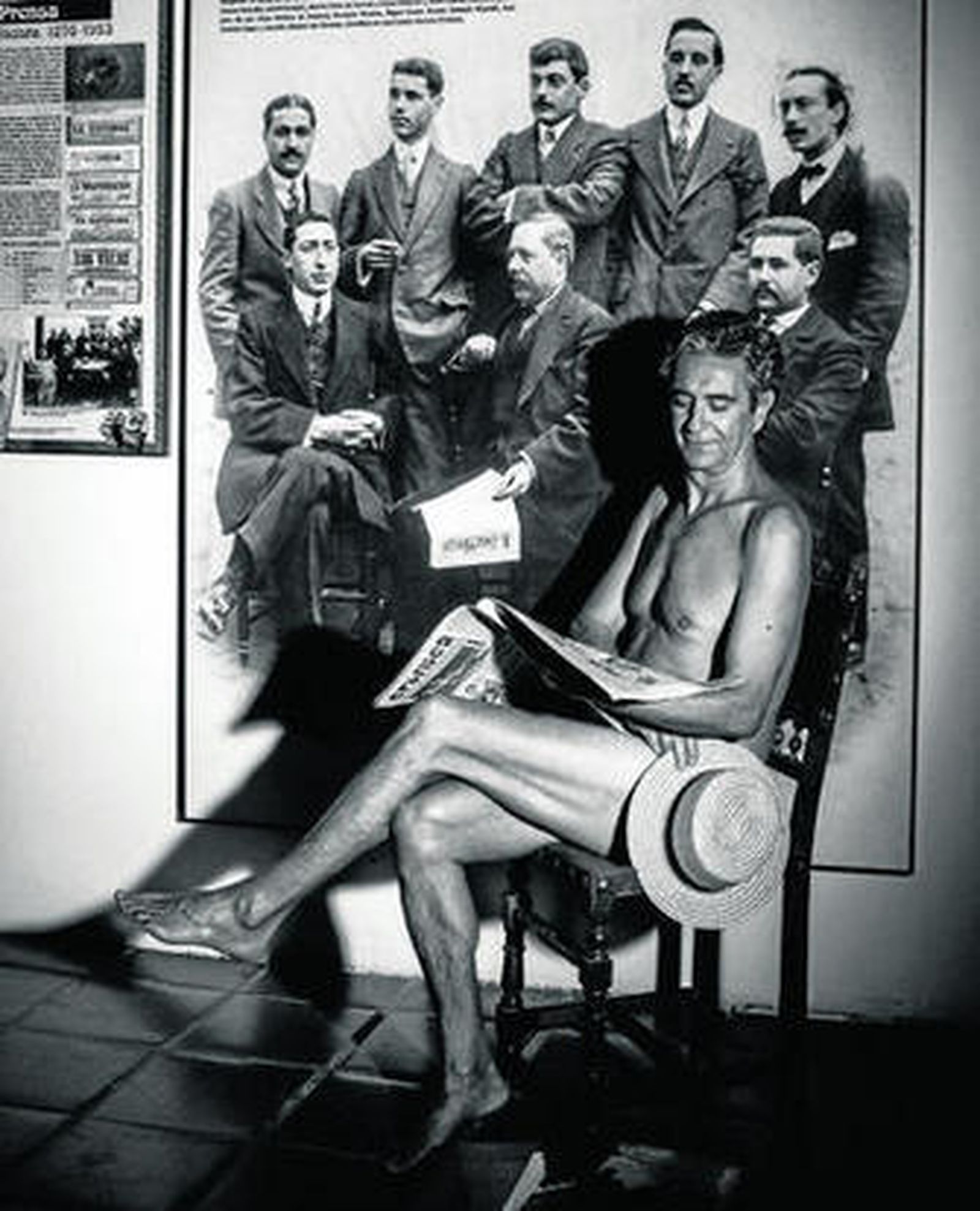 Desnudo solidario por la cultura