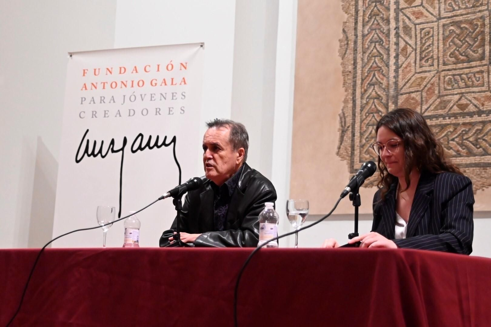 Juan Cobos Wilkins presenta en la Fundación Gala ‘Los no amados’ Juan Cobos Wilkins presenta en la Fundación Gala ‘Los no amados’