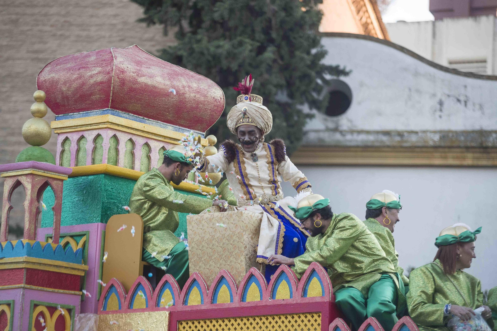 La Cabalgata de Reyes Magos de Sevilla, en imágenes