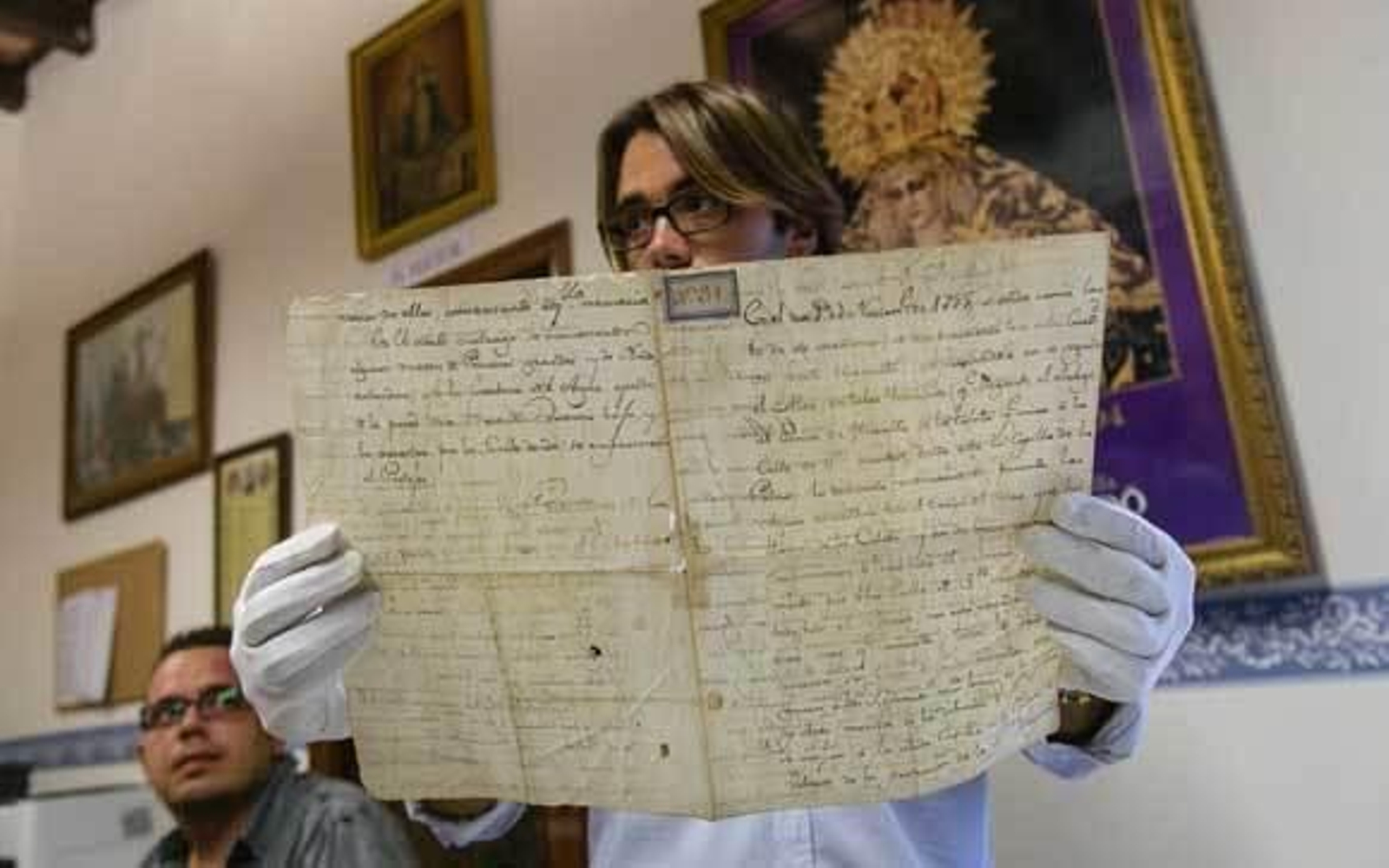 Papeles empapados de Historia de Cádiz