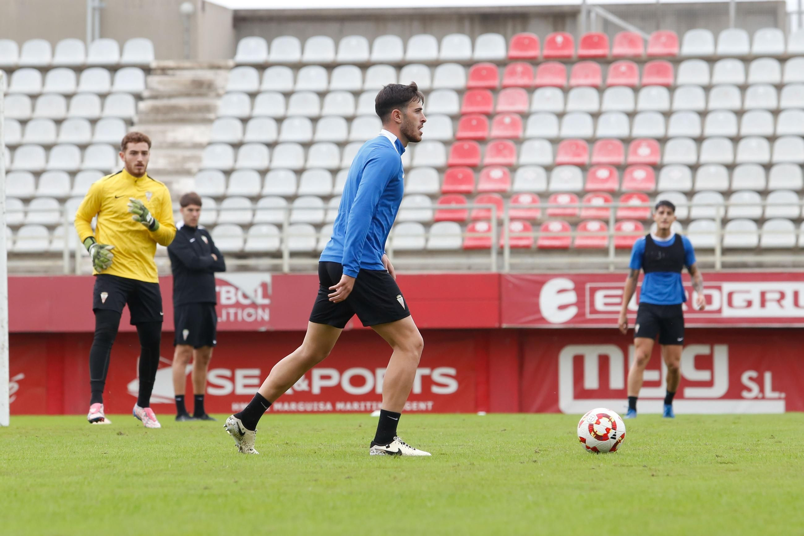 El entrenamiento del Algeciras CF antes de la visita al Recreativo de Huelva