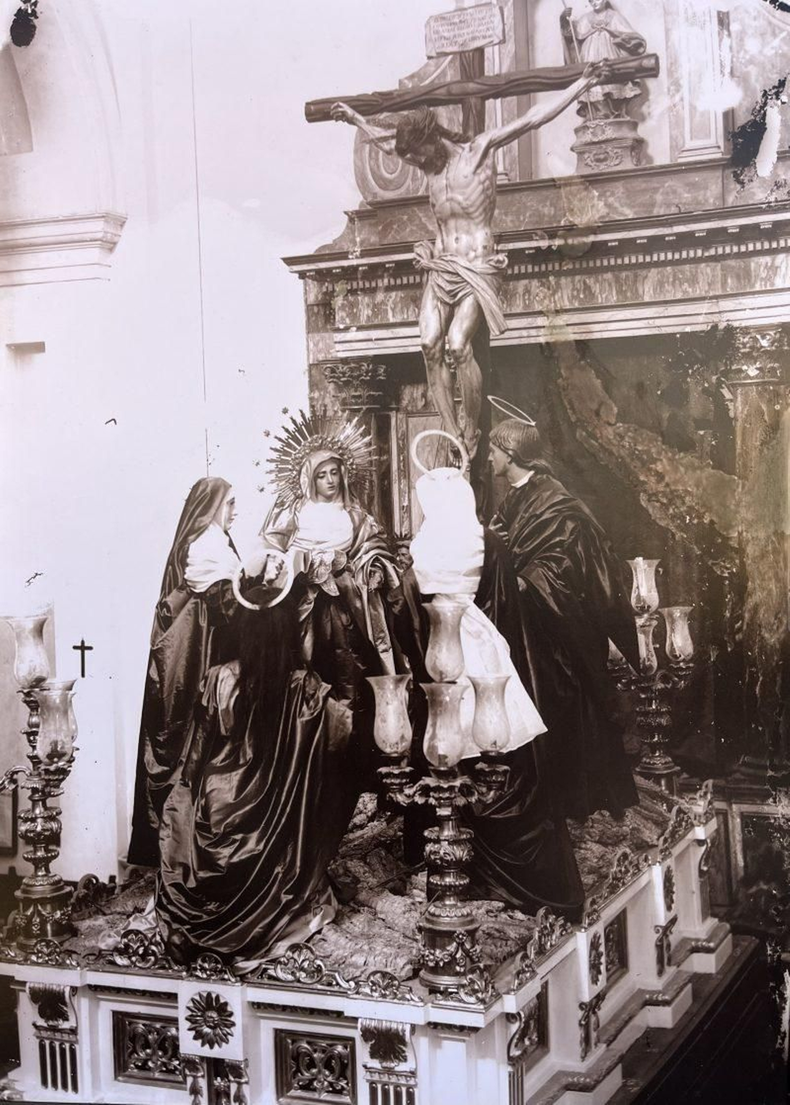 Fotografía del paso de Misterio del Calvario en 1888