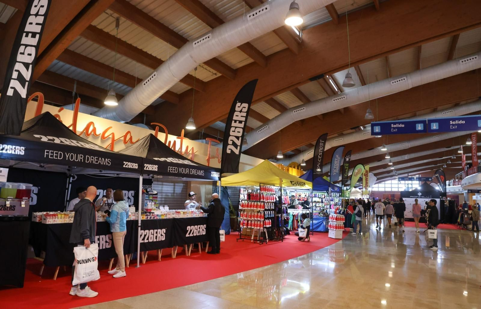 La Feria del corredor del Maratón de Málaga 2025, en imágenes