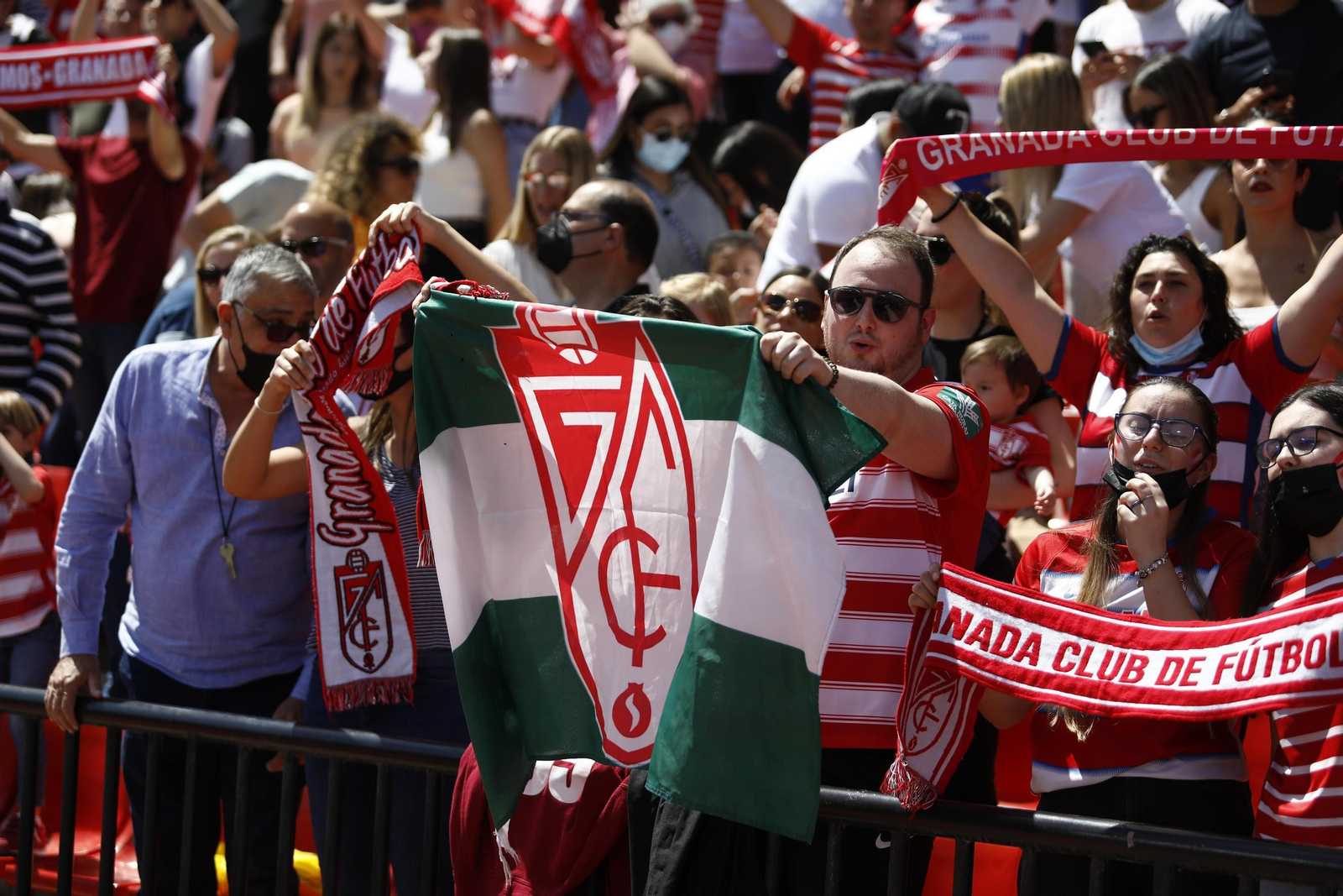 El Granada CF-Levante, en imágenes