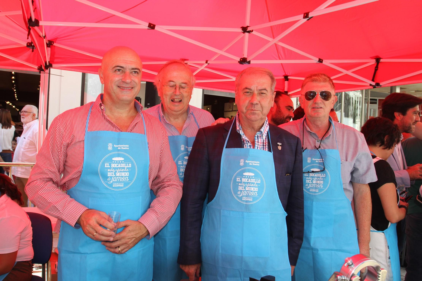 Record Guinnes del bocadillo de jamón mas grande del mundo, en Huelva