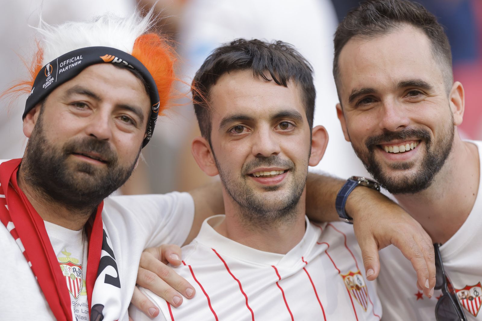 Búscate en las fotos del Sevilla-Roma