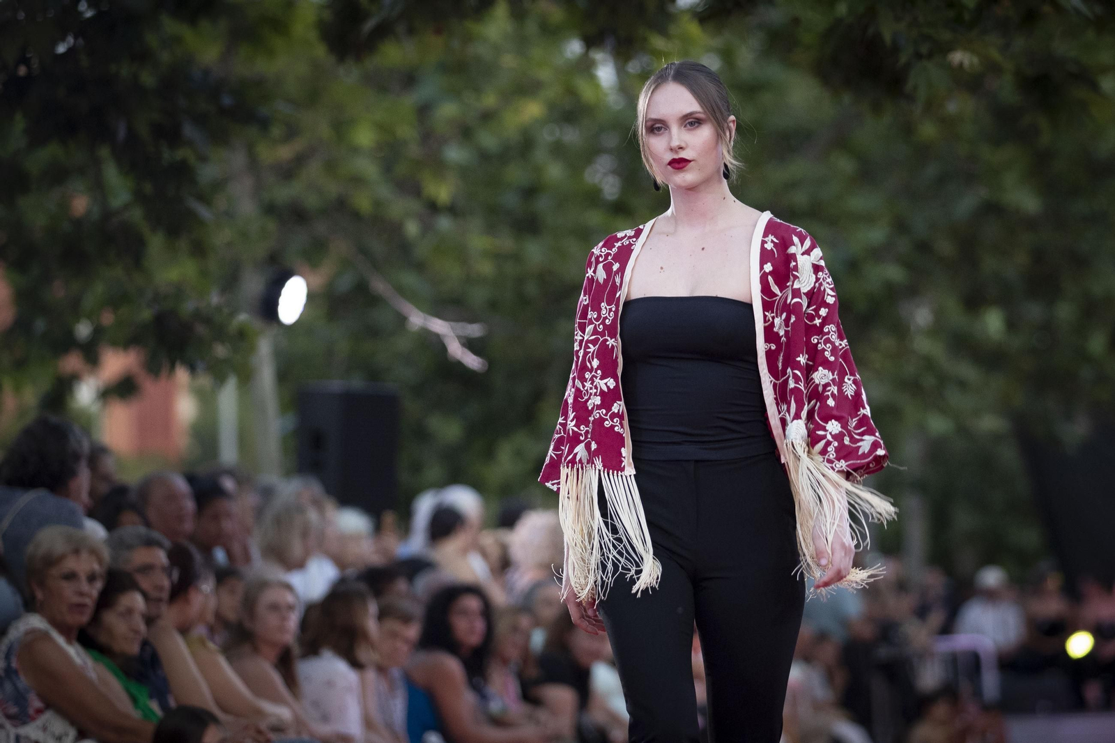 Las mejores imágenes de la primera pasarela flamenca del Distrito Norte de Granada