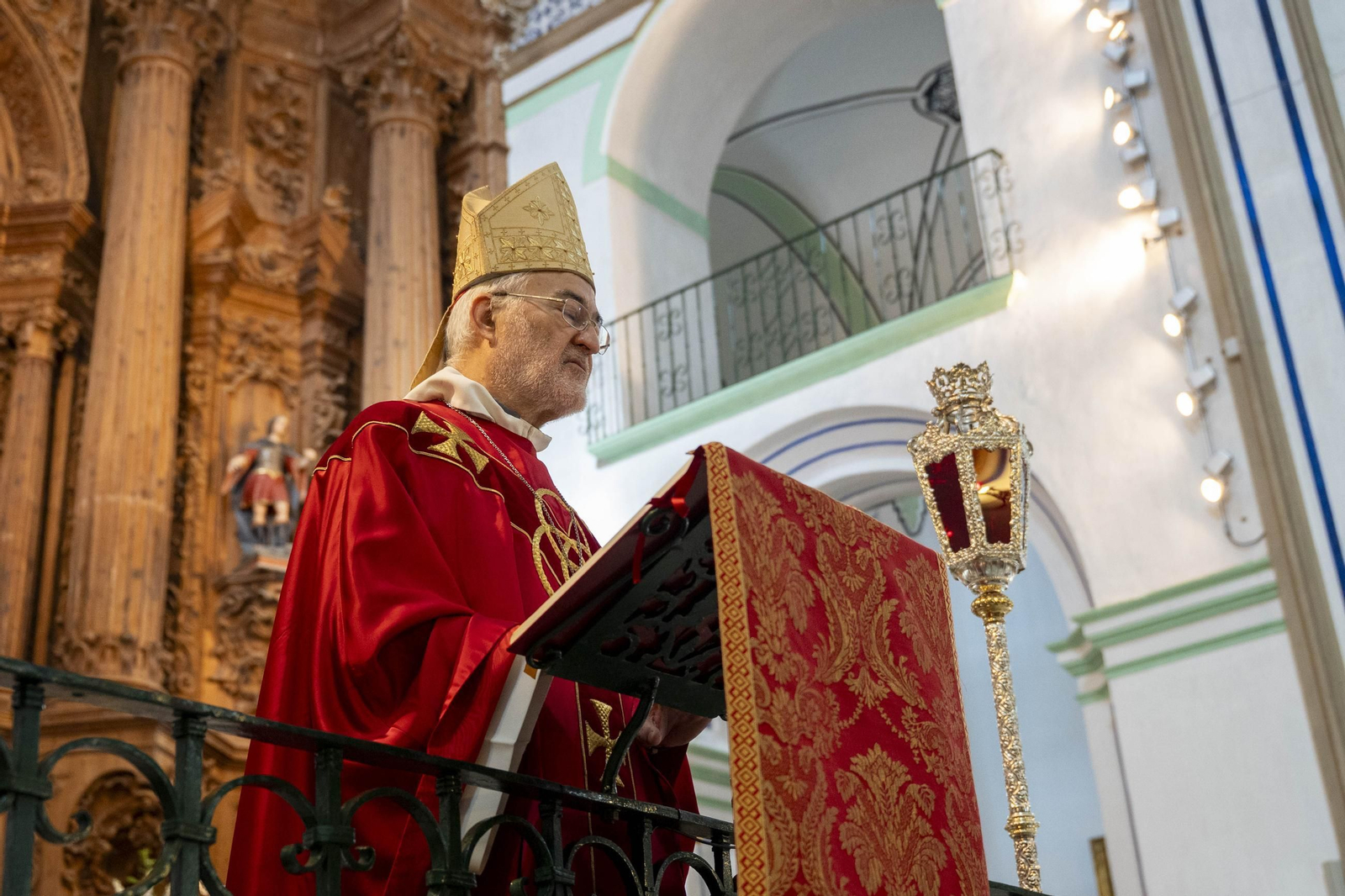 Eucaristía y procesión de Exaltación de la Cruz en la localidad de Vélez-Rubio