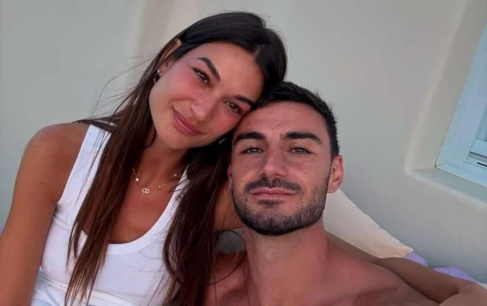 Estela Grande y Juan Iglesias se estrenarán como padres de dos bebés.