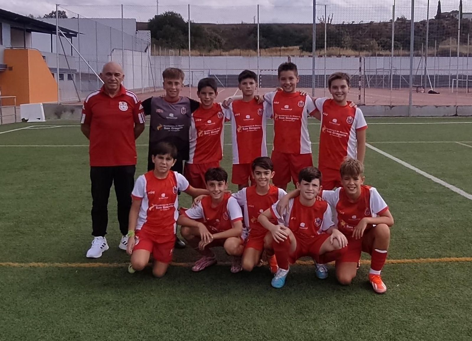 La "Fábrica" de las categorías inferiores del CD Torreperogil, en imágenes