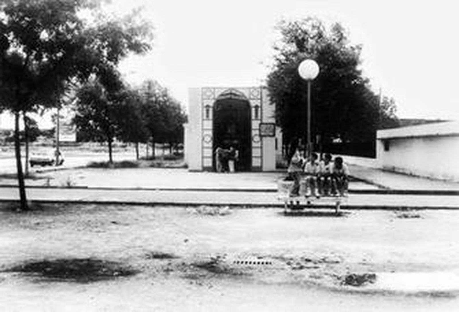 Capilla efímera de una hermandad de San Diego, cuyo desmontaje dio origen al caso Macarena.