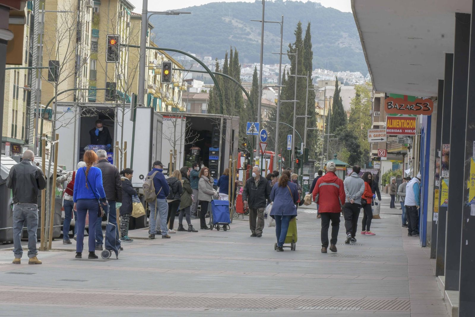 Una calle de la capital granadina, una ciudad con escasos recursos laborales