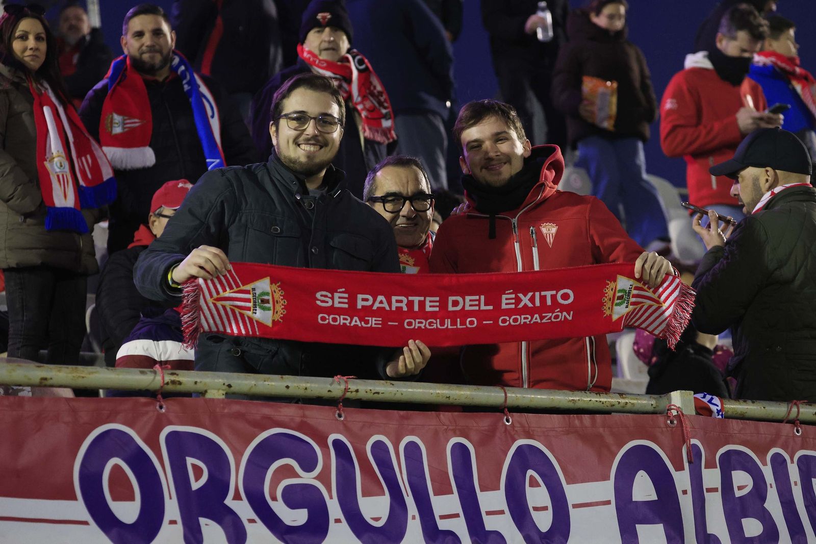 Búscate en el Nuevo Mirador durante el Algeciras - Juventud Torremolinos de Primera Federación