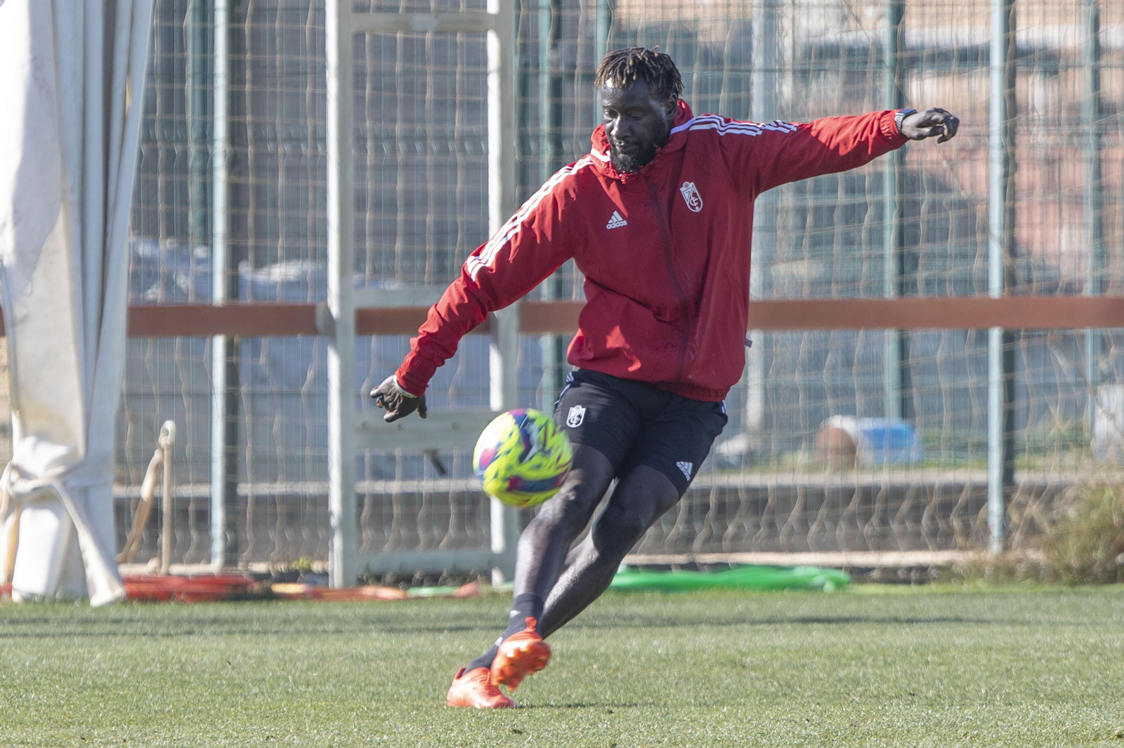Primeras imágenes de Famara Diédhiou como jugador del Granada CF