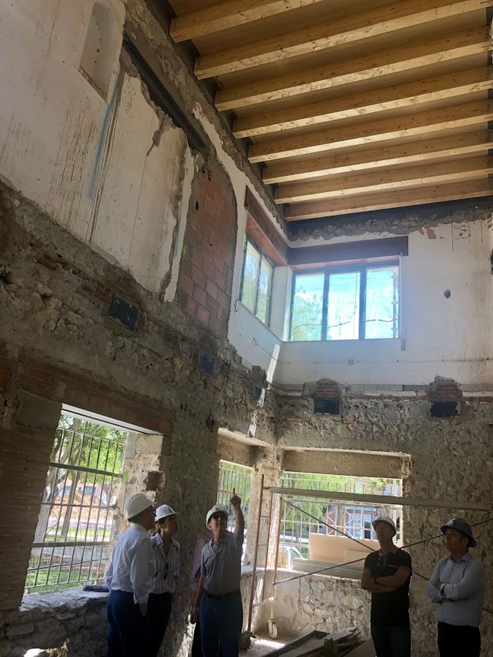 Las vigas, durante la primera fase de obras