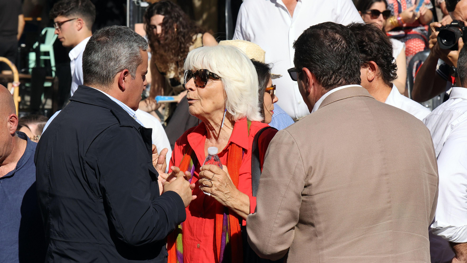 Dolors Montserrat, en campaña de las Europeas en Jerez