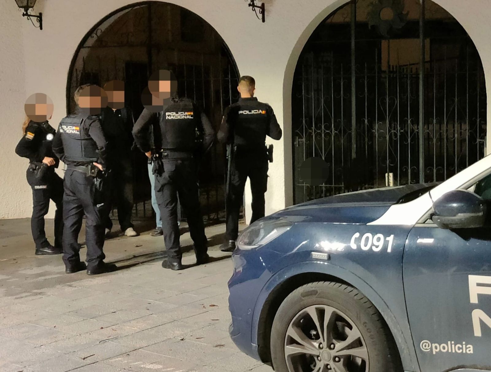 La llegada de la Policía Nacional.