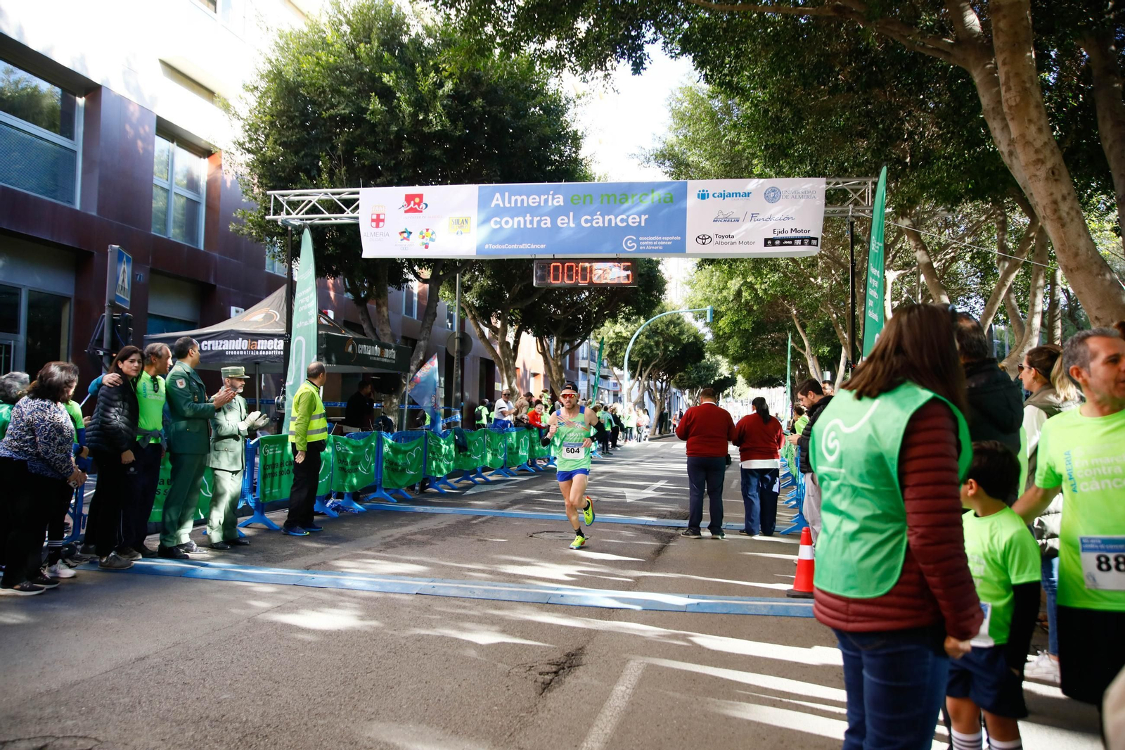 Imágenes de la Carrera contra el Cáncer de Almería