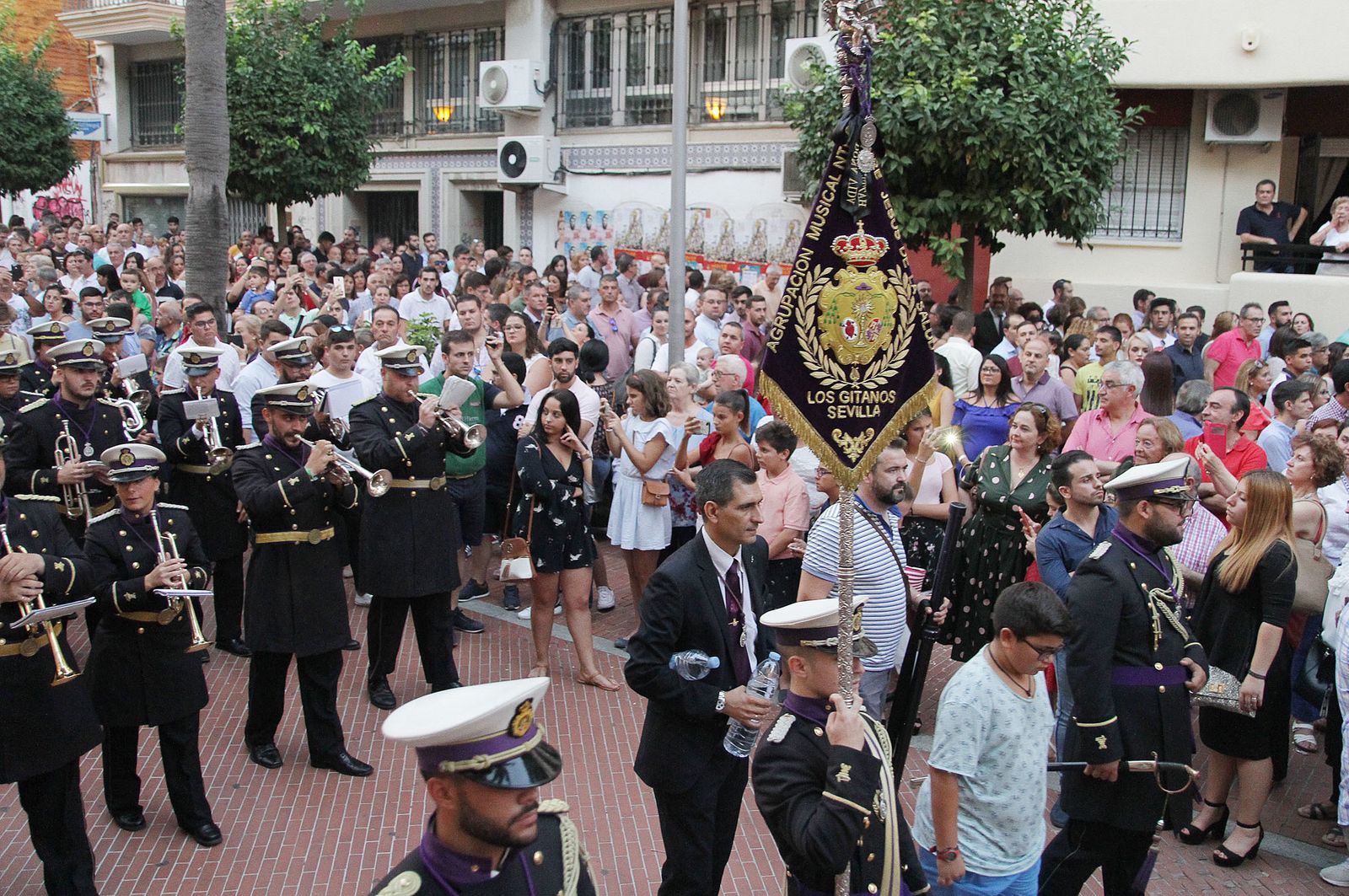 Imágenes del Señor de Pasión en la procesión del centenario de la hermandad