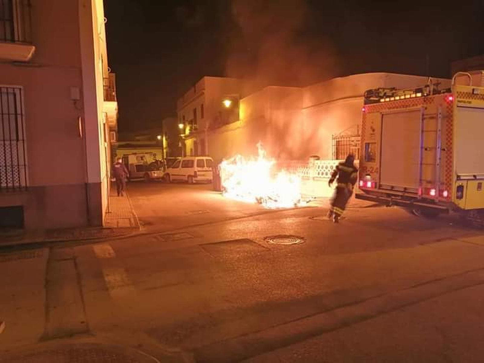 Noche de incendios simultáneos en Chipiona