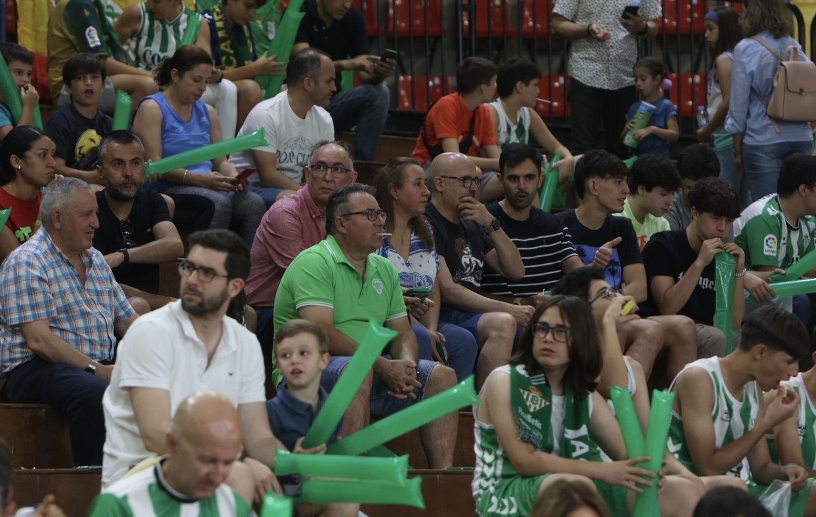 Búscate en el o Betis Granada de baloncesto