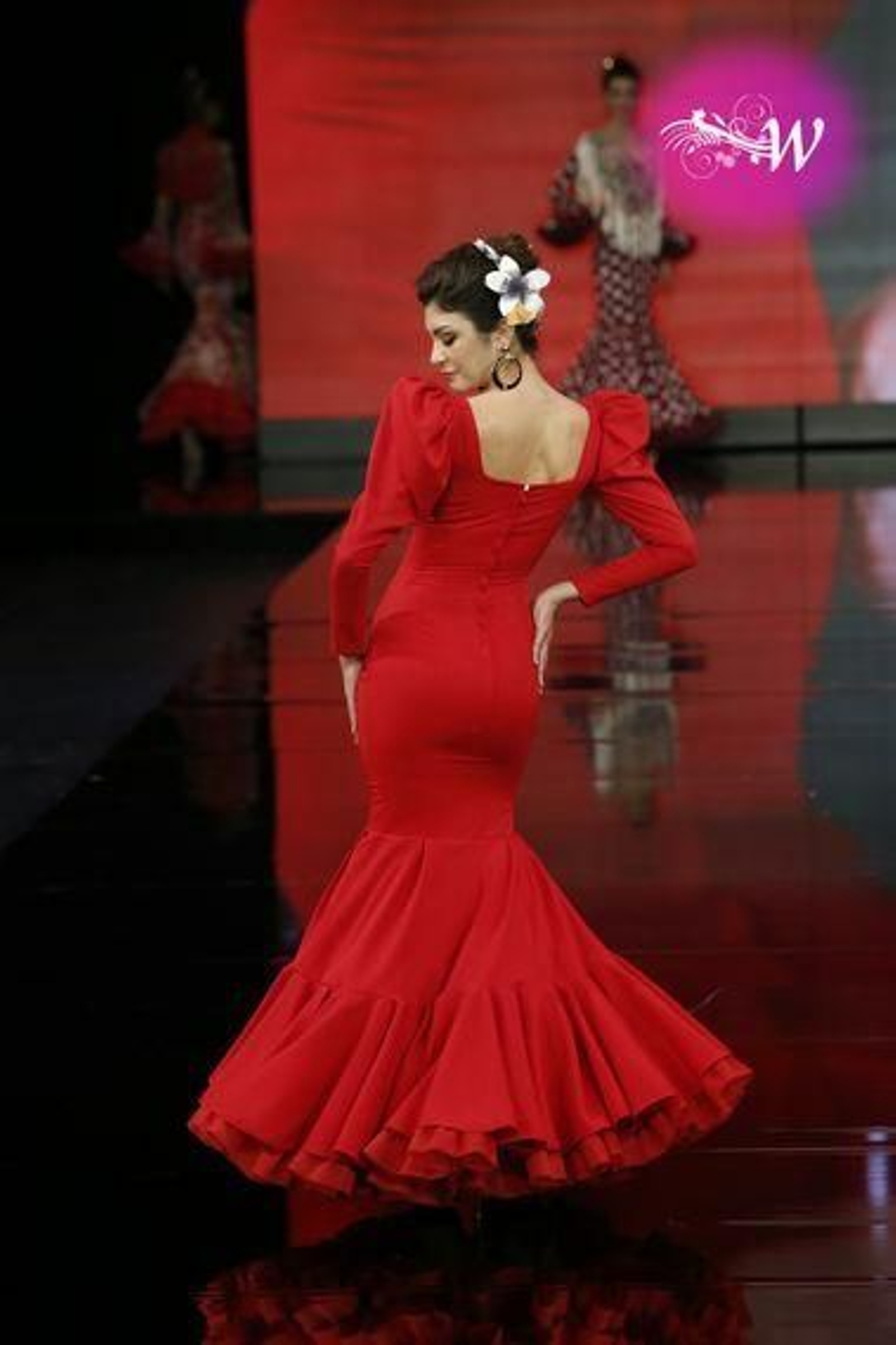 Yolanda Moda Flamenca soprende con 'Firmamento', así es su nueva colección para Simof 2020