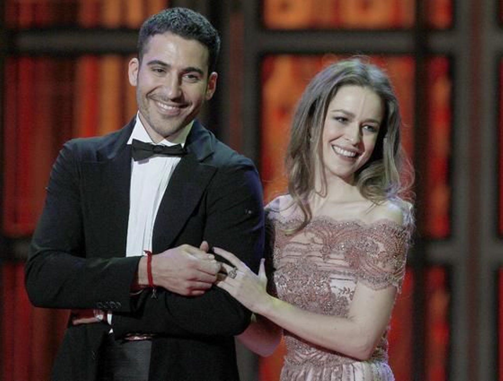 Miguel Angel Silvestre junto a Silvia Abascal.

Foto: EFE