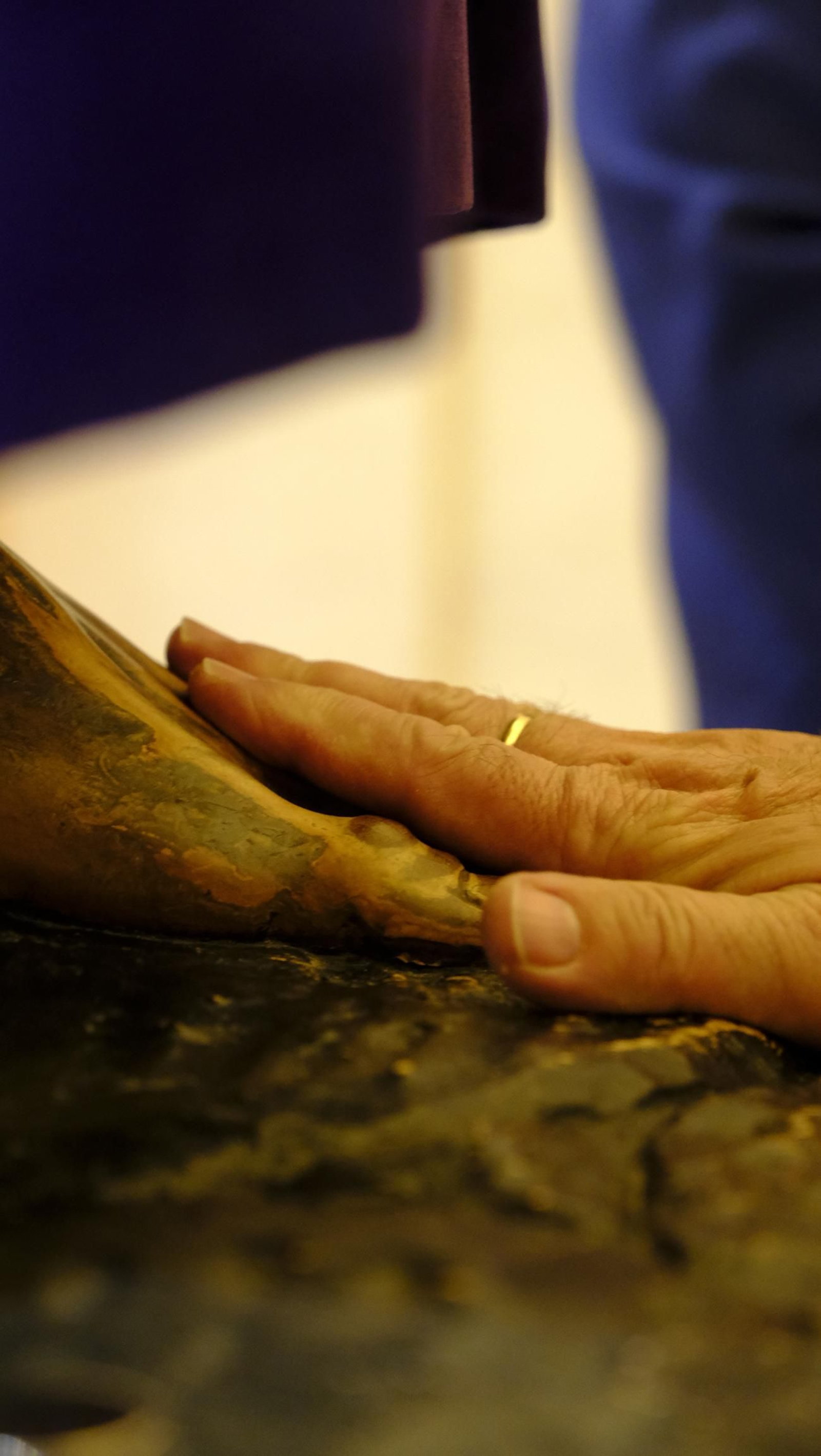 Imágenes del Besapiés de Jesús Cautivo de Medinaceli, en la Catedral de Almería